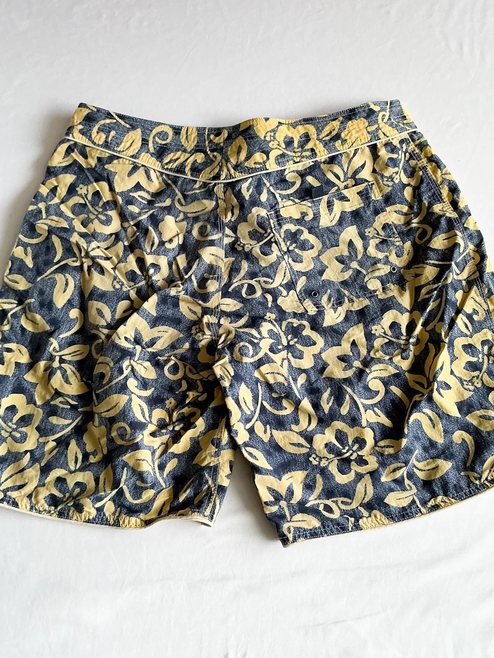 Op Vintage 90s Ocean Pacific Swim Trunks Mens Board Shorts Floral Nylon Size 38